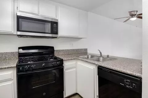 750 W Redondo Beach Blvd, Gardena, CA 90247