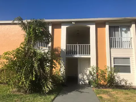 12622 Kenwood Ln, Fort Myers, FL 33907