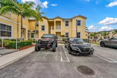 134 SE 28th Ter, Homestead, FL 33033