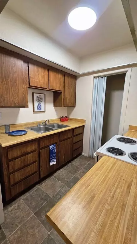 1175 N Jefferson Ave, Tucson, AZ 85712