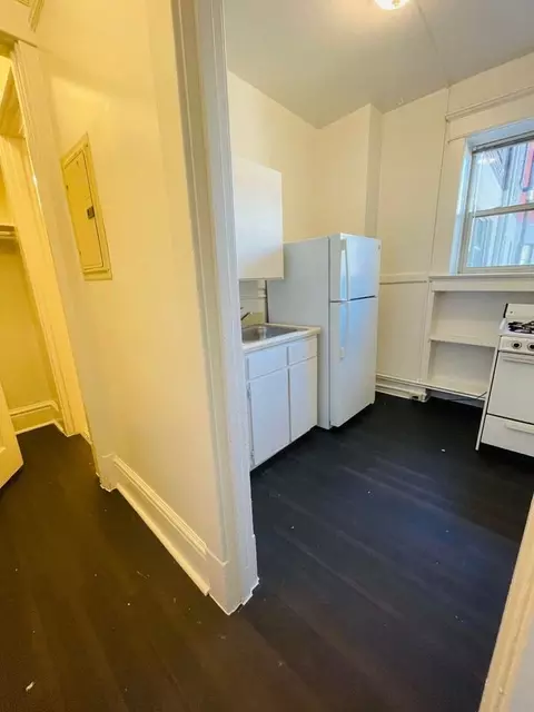 107 1st Ave N, Seattle, WA 98109