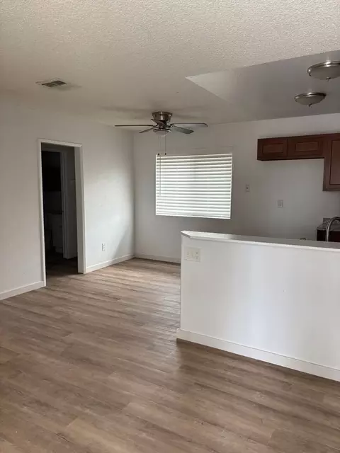 347 S Maple Ave, Rialto, CA 92376 photo 5