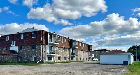 102 5th St NW, Dilworth, MN 56529