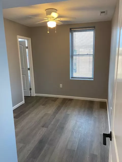 6 S Franklintown Rd, Baltimore, MD 21223 photo 4