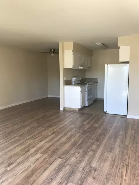 7051 Bowling Dr, Sacramento, CA 95823