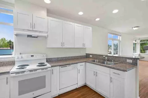 3025 And 3027 21st Ave W #3025-3025, Seattle, WA 98199