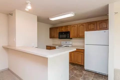 2901 N Governeour St, Wichita, KS 67226