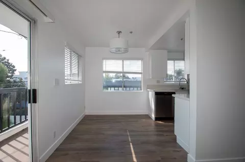 5002 Tujunga Ave, Los Angeles, CA 91601