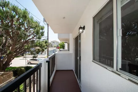 5002 Tujunga Ave, Los Angeles, CA 91601