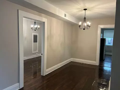 182 N Broadway, Lexington, KY 40507