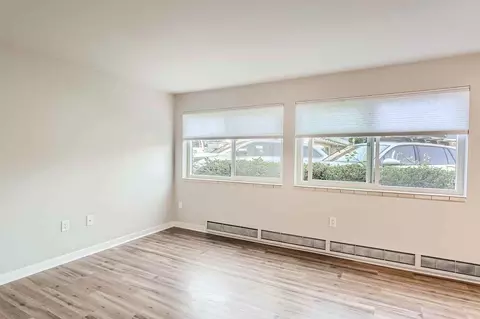 2324 Bonair Pl SW, Seattle, WA 98116