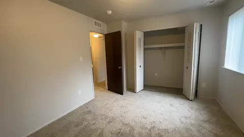 23128 Wellington Cres, Clinton Township, MI 48036 photo 5