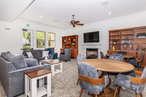 434 Villa Ave, Clovis, CA 93612