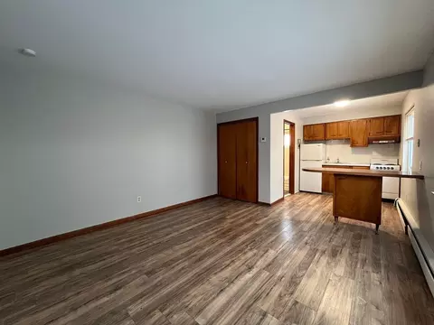 2087 W 98th St, Cleveland, OH 44102
