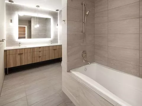210 Wall St, Seattle, WA 98121 photo 13