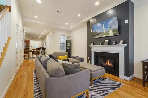 1425 P St NW, Washington, DC 20005 photo 2