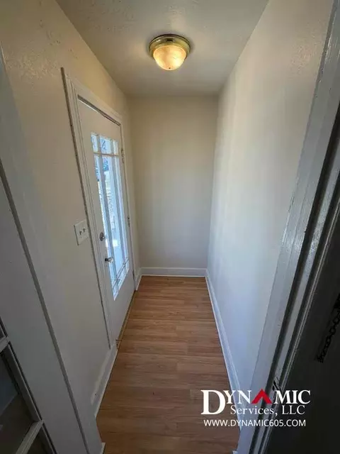 811 S Summit Ave, Sioux Falls, SD 57104
