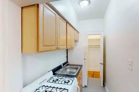 5528 S Everett Ave, Chicago, IL 60637