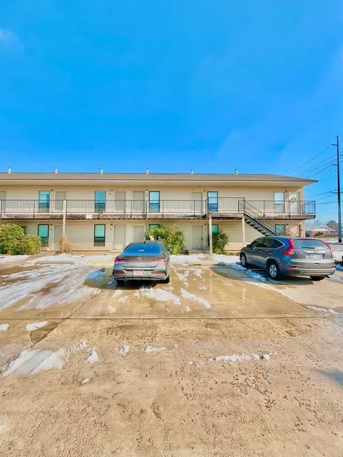 1901 E Lindsey St, Norman, OK 73071