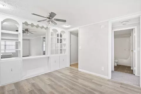 2760 Flag Ln, Reynoldsburg, OH 43068