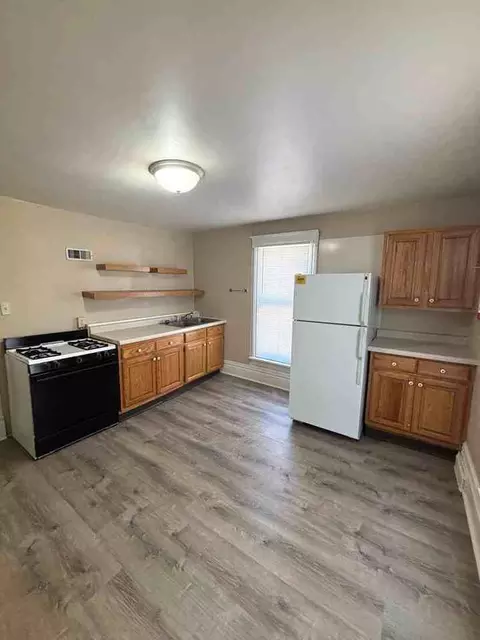 2515 Olive St, Cedar Falls, IA 50613