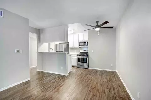 14440 Dickens St, Los Angeles, CA 91423 photo 13