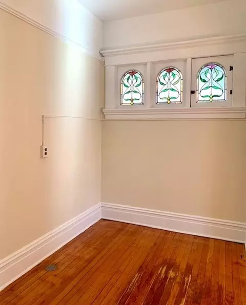 203 Bellevue Ave E, Seattle, WA 98102