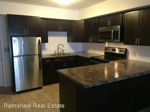 1002 S 2nd St, Champaign, IL 61820