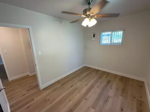 267 W Elm Ave, Burbank, CA 91502 photo 7
