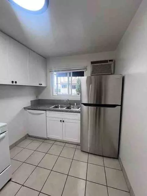 5855 Carlton Way, Los Angeles, CA 90028