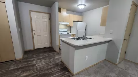 168 Norpoint Way NE, Tacoma, WA 98422