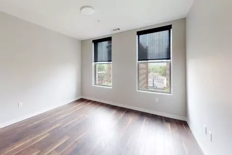 520 E Armour Blvd, Kansas City, MO 64109