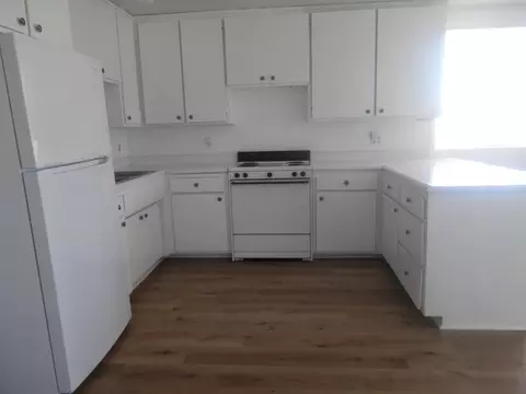 1050 Alta Ave, Landers, CA 92285