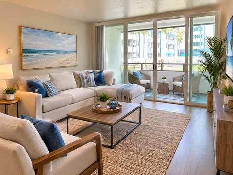 201 4th St, Del Mar, CA 92014