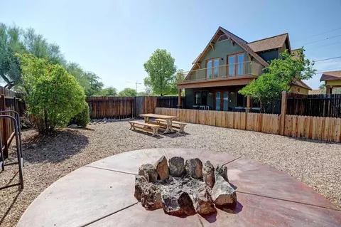1055 N 3rd Ave, Tucson, AZ 85705