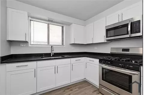 3137 W 41st St, Chicago, IL 60632