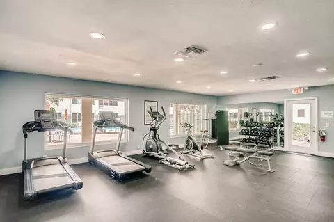 4401 NW 10th Ct, Plantation, FL 33313 photo 8