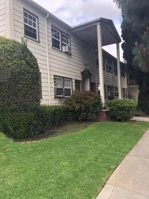 10385 W Olympic Blvd, Los Angeles, CA 90064