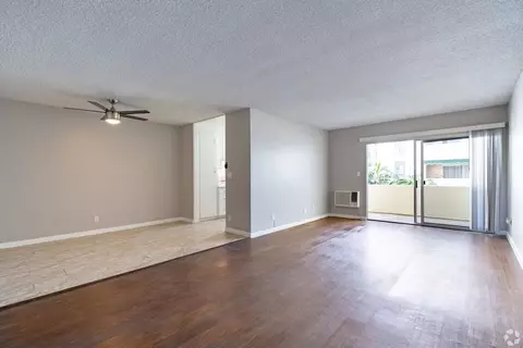 6170 Reseda Blvd, Los Angeles, CA 91335