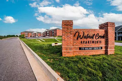 179 Walnut Creek Dr, Bowling Green, KY 42101