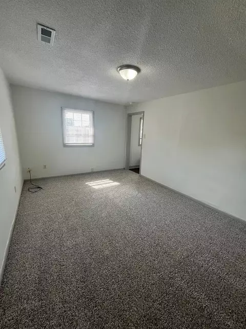 1694 S Washington Ave, Columbus, OH 43207