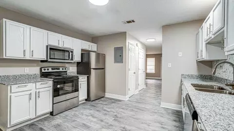 3414 W 7th St, Hattiesburg, MS 39401