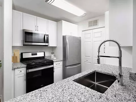 1000 Avalon Dr, Acton, MA 01720 photo 9