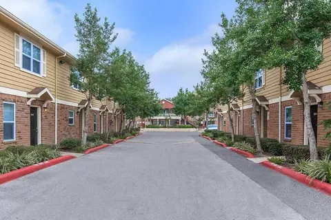 1521 Sherwood Forest St, Houston, TX 77043