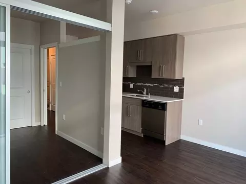 306 Queen Anne Ave N, Seattle, WA 98109 photo 3