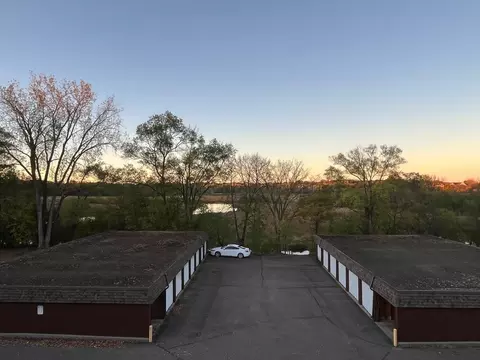 10100 Minnetonka Blvd, Minnetonka, MN 55305