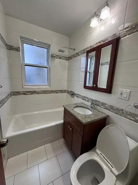 2436 W 68th St, Chicago, IL 60629 photo 4