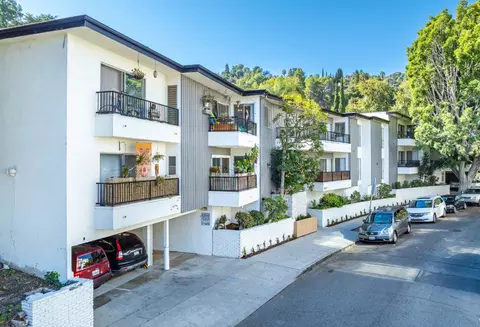 3650 Regal Pl, Los Angeles, CA 90068