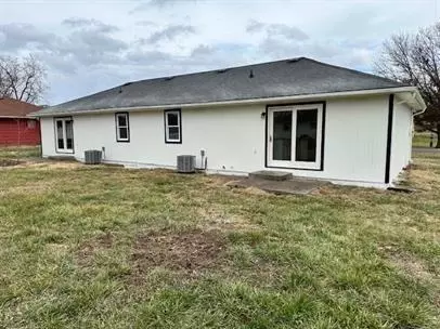 Bulter Duplexes, Butler, MO 64730 photo 7