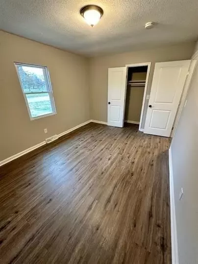 Bulter Duplexes, Butler, MO 64730